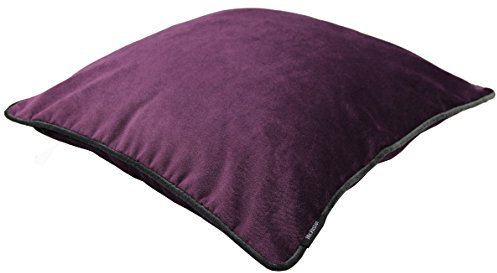 McAlister Textiles Matter Samt | Sofakissen mit Füllung in Aubergine Violett | 43 x 43cm | erhältlich in 25 Farben | griffester Samt edel paspeliert | pralles Samtkissen