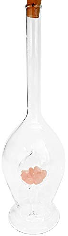 Oberstdorfer Glashütte Karaffe befüllbare Glasflasche mit Edelsteinen Klare Kristallglaskaraffe mit Rosenquarz mundgeblasen Füllmenge 0,5 Liter Höhe ca. 30 cm