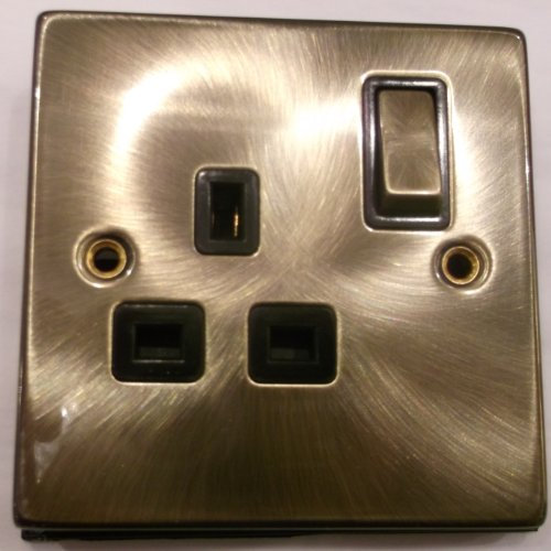Antique Brass 1 gang 13 amp Switched Socket