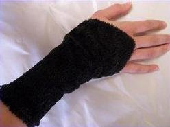 belldessa schwarz Boucle gefütterte Stulpen Stulpe Pulswärmer Armstulpen Muff Stulpe