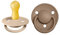 BIBS De Lux Schnuller 2er-Pack, BPA-frei, Kirschform Nippel. Naturkautschuk/Latex, Hergestellt in Dänemark. 6-18 Monate (2er Pack), Vanilla/Dark Oak