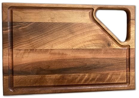 Venitera Schneidebrett groß aus Nussbaum - Holzschneidebrett mit Saftrille und Griff, Schneidebrett holz gross Geölt, Holzbrett klingenschonend Ideal für Servierplatte, Servierbrett 25/36/1,8 cm