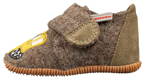 Giesswein Offenburg - Slim Fit - Schurwoll-Hausschuhe Kinder | Naturkautschuk-Sohle & Klettverschluss mit Baumaschinen-Stickerei – warme Slim-Fit Kinderhausschuhe
