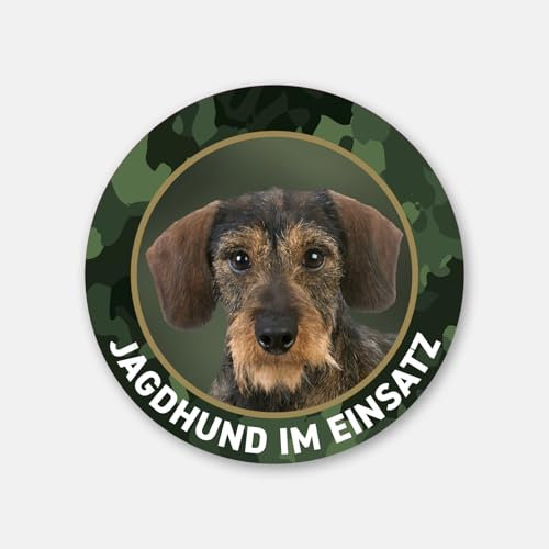 Premium Hundeaufkleber - Hochwertige Folienaufkleber mit Schutzlamiat, UV- & witterungsbeständig, Haltbarkeit im Außenbereich 7 Jahre, Ø 10 cm - Made in Germany (Rauhaardackel - Jagdhund im Einsatz)