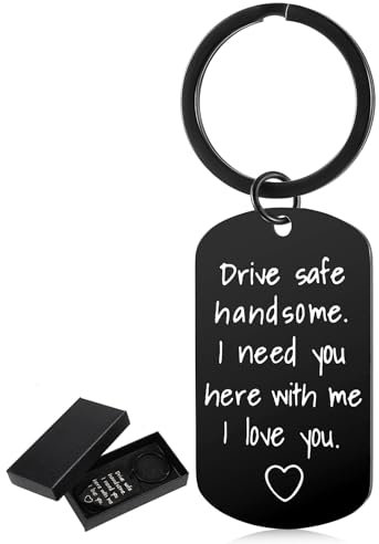 JIEYAO Drive Safe Schlüsselanhänger, Edelstahl Key Chain I Need You Here With Me I Iove You Schlüsselanhänger Freund Ehemann Fahrer Personalisiert Geschenke für Ihn Valentinstag Vatertag Geburtstag