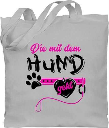 Shirtracer Baumwolltasche - Geschenk für Hundebesitzer - Die mit dem Hund geht - schwarz/fuchsia - Unisize - Hellgrau - dog lover bag hundefan hundepfoten beutel hundedruck stofftasche hundefans den