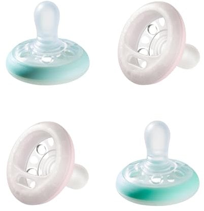 Breast like night Dummies, 0-6 months with breast-like shape and glow in the dark technology