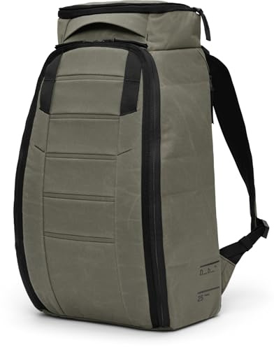 DB Journey The Hugger Backpack, Rucksack aus 100% Polyester, in der Farbe Grün (Forest Green), Volumen: 25L, 1000175201701