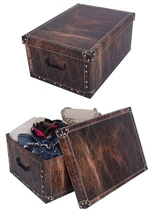 Kreher® 2 Stück Aufbewahrungsbox mit Deckel, Deko Papp-Karton, Stapelbox, 45 Liter mit Griffen, 51 x 37 x 24 cm (Leder Dunkelbraun)