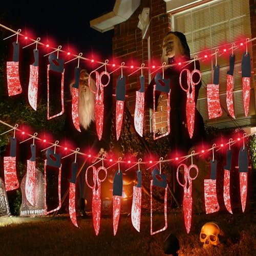 48 Stück Halloween Deko Gruselig Set mit LED-Lichtern, Halloween Blutmesser Dekoration, Gruselig Waffengirlande Banner, Horror Dekoration Innen für Partys,Fenster,Türen,Wände