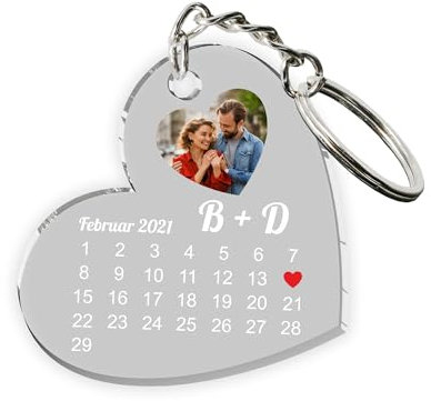 MyPrezzie Schlüsselanhänger Herz personalisiert im Kalender Design mit Foto| 4,5 x 4,5 cm I Personalisierte Geschenke | Jahrestag Geschenk für Ihn & Sie | Partner Geschenke I Beste Freunde