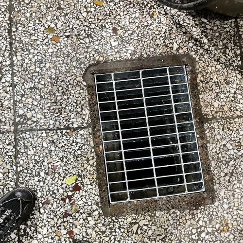 Canaletta Scolo Acqua Piovana Griglia di Scarico in Acciaio Zincato per Esterni, Griglia di Scarico Professionale in Argento, Griglie di Scarico di Diverse Misure, Griglia di Scarico per Cortile/ Gara