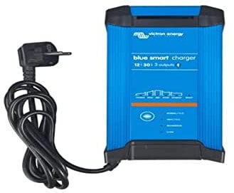 Victron Energy BPC123044002 Blue Smart IP22 Batteria Caricabatterie, 12V, 30A, 3 Uscite
