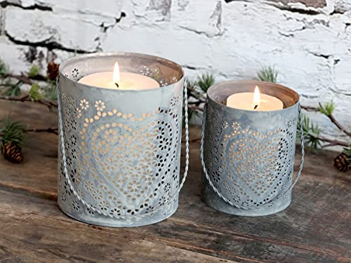 Chic Antique Laterne Kerzenhalter Kerzenständer im 2er Set mit Herzen antik mit Bügel Zink H12,5cm, Grau