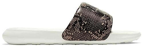 NIKE Women's Victori One Slipper, Desert Sand Black Summit White, 3.5 UK