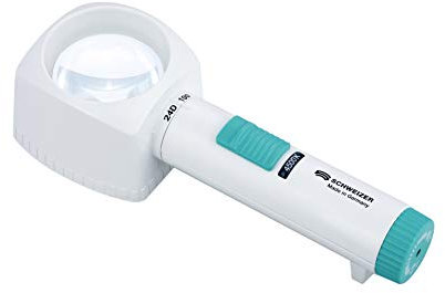 Standlupe – Leselupe mit Ständer und LED Licht, 4500 K neutralweiß, Made in Germany, Batteriebetrieb, 7-fache Vergrößerung (24D), asphär. Linse 55 mm, kontrastreich, SCHWEIZER ÖKOLUX plus