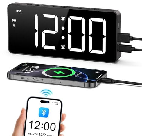 OQIMAX Wecker Digital, Bluetooth Automatische Kalibrierungszeit LED Digitaler Wecker, 2 Alarmen, Helligkeit und Ton Einstellbar, Digitaler Uhr mit Snooze, 12/24H, DST, USB/Batterie Angetrieben
