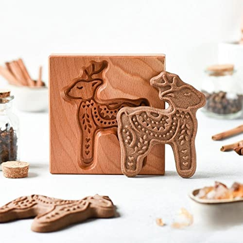 Ausstechform aus Holz mit Hirsch-Tannenzapfen – DIY Formen, Keksstempel, Lebkuchenform, geschnitzte Ausstechform