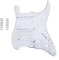 Musiclily 11 Trous SSS Loaded Pickguard Pre-Wired Pré-câblé Pickguard avec Micros Simple Bobinage pour Guitare électrique USA/Mexico Standard Fender Squier Strat, 4 plis Aged White Pearl
