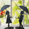 Terma Metall Figur Höhe 40cm Kinder mit Regenschirm zweier Set grau Made in Germany Gartenstecker Outdoor deko Herbstdeko Metallfigur winterdeko draußen Gartendeko Winter deko