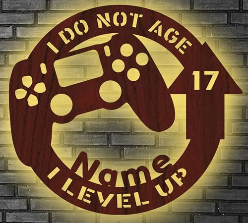WALUNA® Gaming Geschenk Led für Gamer Game Zone Modernes Geburtstagsgeschenk Deko Zubehör für Gaming Zimmer - RGB Gaming USB personalisiert mit Name Deko in 12 Holzfarben (G05)