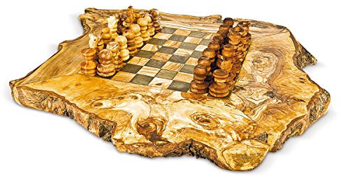 Scacchiera Rustica in Legno di olivo con Scacchi cm 25x25