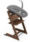 Tripp Trapp Stuhl von Stokke (Warm Brown Eichenholz) mit Newborn Set (Anthracite) - Für Neugeborene bis zu 9 kg - Gemütlich, sicher & einfach zu verwenden