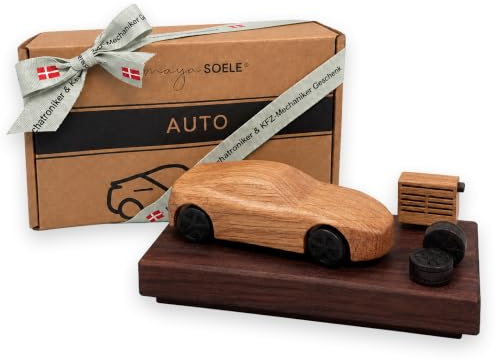 KFZ Mechaniker Geschenk - Personalisierbare Auto-Figur aus FSC-Massivholz | Geschenkidee zur Mechatroniker-Meisterprüfung und Gesellenprüfung oder zum Jubiläum, Geburtstag - Holz-Deko für Autoliebhaber