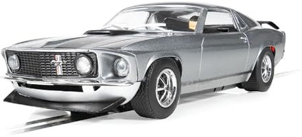 Scalextric C4497 1:32 John Wick Ford Mustang BOSS 429 HD - Slotcar, Rennbahn, Auto für Rennbahn, Rennbahnauto, Rennbahn für Kinder, Kinderspielzeug, Zubehör für Kinderrennbahnen