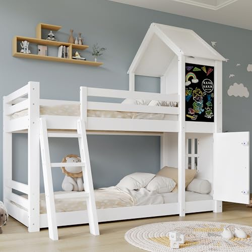 Msutree Kinderbett Etagenbett 90x200 cm Weiß mit Dach, Tafel & Tür – Holz Doppelstockbett mit Leiter und Lattenrost, Hausbett Spielbett für Kinderzimmer ohne Matratze