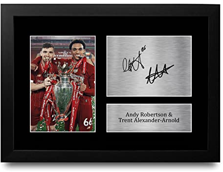 HWC Trading FR A4 Trent Alexander-Arnold Andy Robertson Geschenke Gedrucktes Signiertes Autogramm Foto für Fußball Anhänger and Fans - A4 Framed