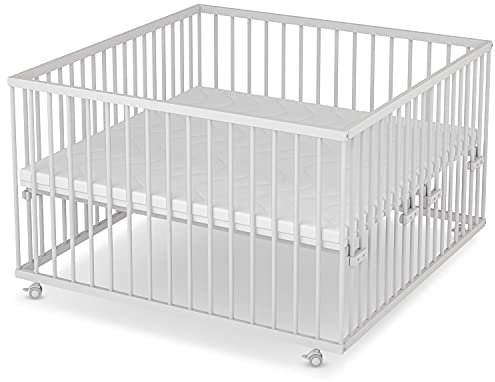 Sämann Laufstall Baby mit Lattenrost und Matratze | stufenlos höhenverstellbar | Laufgitter Premium | Babybett aus Holz | Krabbelgitter (weiß, 120x120 cm)
