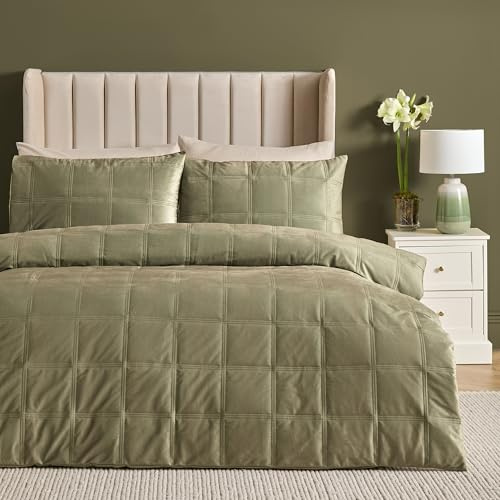Soiree Brighton Square Velvet Duvet Cover Set King 230 x 220cm – Green Checkered Velvet Bedding, Soft Touch Polyester, Includes 2 Pillowcases