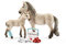schleich 42430 HORSE CLUB Hannahs Erste-Hilfe-Set, für Kinder ab 5-12 Jahren, HORSE CLUB - Spielset
