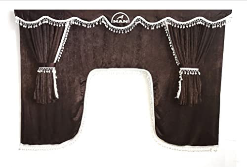 Komplettes Set für LKW-Männer mit weißen Pompons. Braun