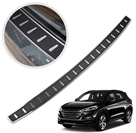 CHROMEMASTER | Ladekantenschutz | Kompatibel mit Hyundai Tucson 2015-2018; Edelstahl mit Einem Aufkleber, der Carbon Imitiert; Unsere Lackschutzleiste Sichert den Heckstoßfänger vor Kratzern
