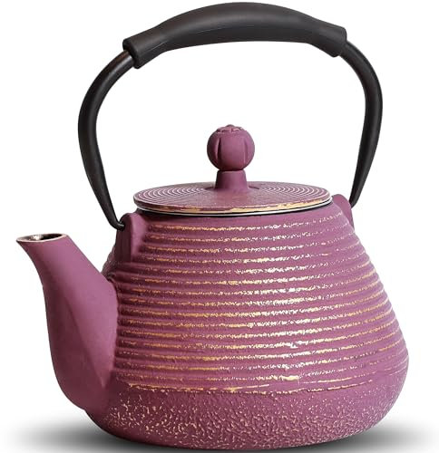 GUANGHEIRON Théière en fonte de 940 ml - Passe sur la cuisinière - Avec infuseur pour thé et café - Théière japonaise fabriquée à la main avec intérieur émaillé - Poignée en silicone - Violet - 950 ml