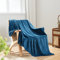 NEWCOSPLAY Flanell Decke Sofa Kuscheldecke Weizenohren Muster sofadecke Super weich und kuschelig Sofaüberwurf Marineblau-Wohndecke 150x200 cm als Tagesdecke