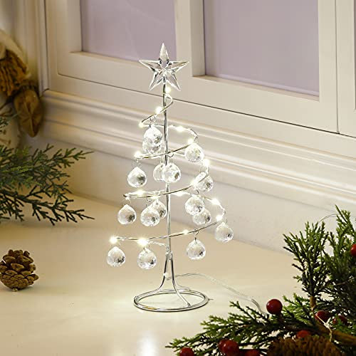 Lewondr Lampe LED Décorative en Forme de Sapin de Noël en Spirale avec Boules de Cristal, Ornement Noël Alimenté par Batterie/USB avec Guirlande Lumineuse pour Maison Bureau Chambre, Petit/Argent