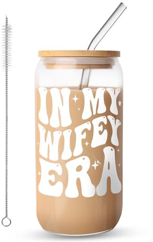 FIDWALL Iced Coffee Cup,Glass Cups with Lids and Straws,Wedding Gifts,Bridesmaid Gift,Bride to Be Gifts,Perfect for Hot and Cold Drinks,Durable Glass for Special Occasions (Wifey)