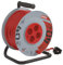 EMOS - Kabeltrommel 40m mit verstärktem Verlängerungskabel - 4 Schuko-Steckdosen - 230 V, 16 A, 3680 W - PVC-Isolierung - H05VV-F3G 2,5 mm2 - Überhitzungsschutz - IP20 für Innen, grau-rot