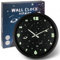 MIJOMA Wanduhr Space: Leuchtet im Dunkeln, 29x29x4 cm, Batteriebetrieben, Modernes Design, Einzigartige Raum-Deko, Weltraum-Uhr