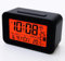 LangRay Digitaler Funkwecker, Wecker Digital Funkuhr mit Temperaturanzeige, Datum, Wochentage, LCD-Display Tischuhr mit Hintergrundbeleuchtung, Batteriebetrieben, Schwarz
