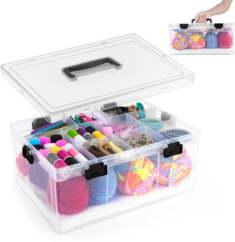 Winter Shore Clear Kunststoff-Aufbewahrungsbox Kleinteile mit 12 Fächern (36 x 26 x 17,5 cm) - Bastelkoffer Leer mit Herausnehmbarer Ablage, Griff - Tragbarer Bastel Organizer für Nähzubehör