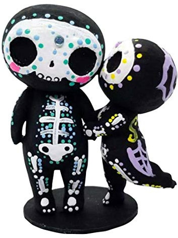 Zuckerschädel Paar Figur Statue Pärchen süßes Skelett mexikanisches Halloween Tag der Toten Figuren Valentinstag Dekoration (Kuss)
