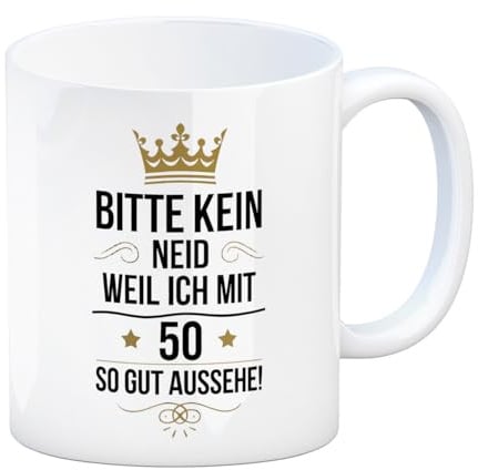 speecheese BITTE KEIN NEID WEIL ICH MIT 50 SO GUT AUSSEHE Kaffeebecher Stilvolles Grafikdesign mit Krone humorvollem Text Schwarz-Weiß Sterne-Motiv Der perfekte 50 Geburtstag