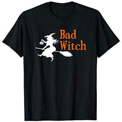 Schlechte Hexe, die auf Besenstiel fliegt T-Shirt