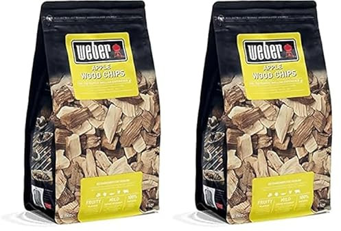 Weber Apfelholz Räucherchips (700g Packung) - dezentes Aroma, ideal für Käse, Gemüse, Fisch, Geflügel, Schwein & Wild, EU-Produkt, nachhaltig gewonnen, FSC zertifiziertes Holz (17622) (Packung mit 2)