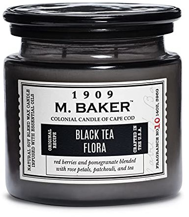 Colonial Candle M. Baker 2-Docht Duftkerze im Glas mit Deckel - Black Tea Flora (396g) - Der Herbe Beerenduft für dein Zuhause - Duftkerze mit bis zu 60h Brenndauer - Sojawachsmischung