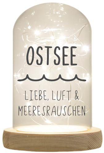 WB wohn trends LED-Glaskuppel, Ostsee Liebe Luft Meeresrauschen, 16,5x11cm, Glasglocke mit LED-Licht und Holz-Fuß LED-Laterne LED-Lampe mit Text Spruch